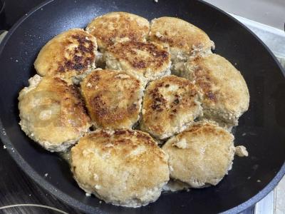 Kotletai su sūriu per 35 minutes pagrindine nuotrauka