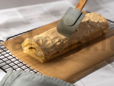 Biskvitinis ritinys su varškės kremu Žingsnis 7