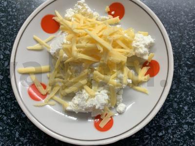 Varškės-sūrio užkandis ant burokėlių Žingsnis 1