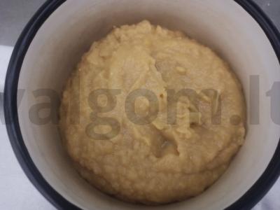 Namų čeburekai su žirniais ir kiaušiniu Žingsnis 2