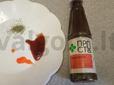 Plačiakaktė su terijaki padažu keptuvėje Žingsnis 1