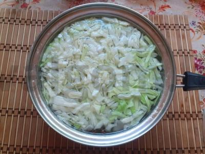 Vištienos sultinio sriuba su kopūstais ir rūgštynėmis Žingsnis 4