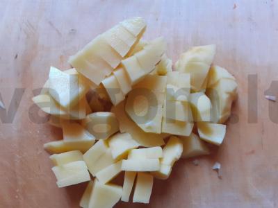 Vištienos sultinio sriuba su kopūstais ir rūgštynėmis Žingsnis 5