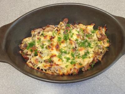 Šampinjonų ir voveraičių žiuljenas pagrindine nuotrauka