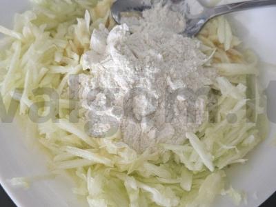 Švelnūs blynai iš cukinijų ir baklažanų ikros Žingsnis 4