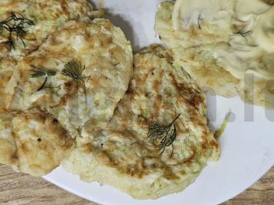 Švelnūs blynai iš cukinijų ir baklažanų ikros pagrindine nuotrauka