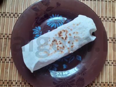 Kvietinė rolada su kepta šonine, rūkyta sūriu ir daržovėmis Žingsnis 4