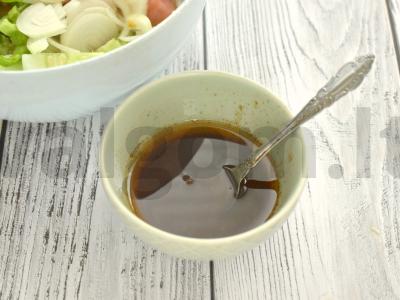 Daržovių salotas su aštriu garstyčių padažu Žingsnis 4