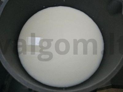 Pieninė košė iš avižinių ir grikių dribsnių su braškių uogiene Žingsnis 1