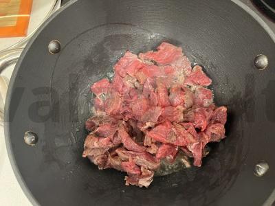 Lagman su jautiena ir daržovėmis Žingsnis 5