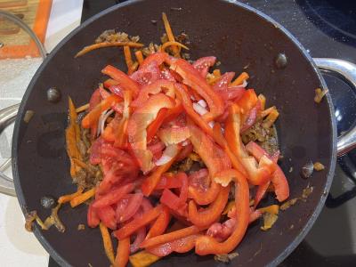 Lagman su jautiena ir daržovėmis Žingsnis 10