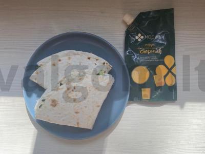 Tortilija su kumpiu ir sūrio padažu pagrindine nuotrauka