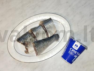 Kefalė grietinėlės padaže, paruošta oro grilyje Žingsnis 2