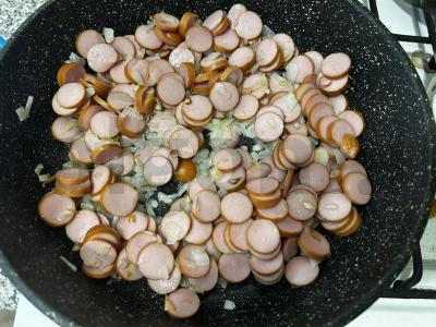 Sultinys su dešrelėmis ir jautienos šonkauliais Žingsnis 3