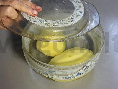 Kepti sviestiniai grybai grietinėlės padaže su bulvėmis Žingsnis 1