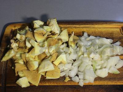 Kepti sviestiniai grybai grietinėlės padaže su bulvėmis Žingsnis 3