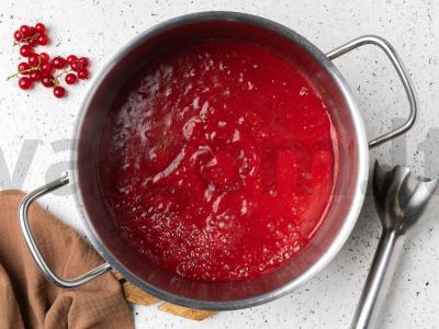 Raudonųjų serbentų kurdas Žingsnis 2