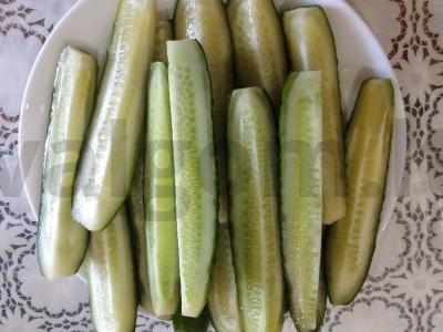 Traškūs šaltai marinuoti agurkai pagrindine nuotrauka