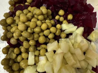 Burokėlių salotas su česnaku ir mocarela Žingsnis 1