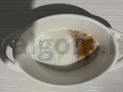 Greitas obuolių keksiukas vienam Žingsnis 2