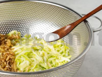 Cukinijų ir baklažanų bulviniai blynai Žingsnis 2