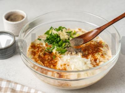 Cukinijų ir baklažanų bulviniai blynai Žingsnis 6