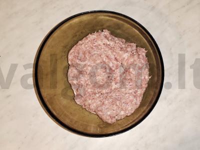 Kiaulienos kotletai su bulvėmis ir adžika Žingsnis 1