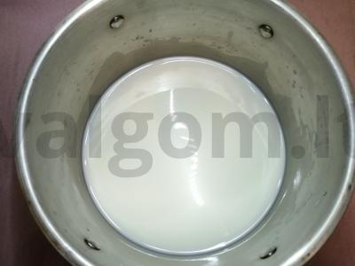 Švelnus naminis sūris su itališkais prieskoniais Žingsnis 1