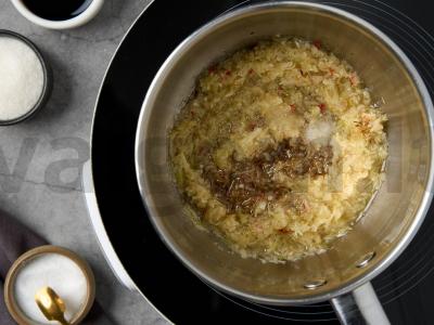 Aromatingi „kankorėžiai“ iš gruzdintų kalmarų Žingsnis 5