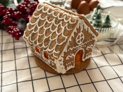 Meduolinis namelis šeimai ir draugams pagrindine nuotrauka