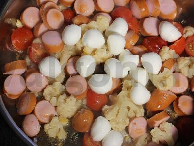 Farfalle su dešrelėmis ir mocarela Žingsnis 9