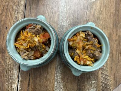 Bulguras su daržovėmis ir jautiena puoduose Žingsnis 6