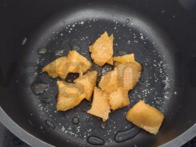 Kukurūzų košė su pienu ir abrikosais Žingsnis 4