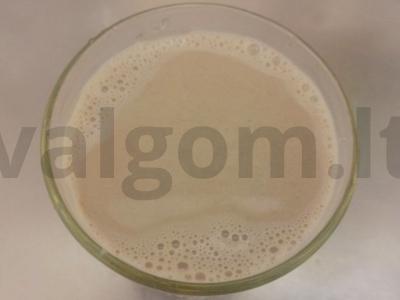 Pieninis gėrimas su cikorija ir halva pagrindine nuotrauka