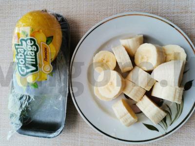 Spanguolių vaisių smoothie Žingsnis 3