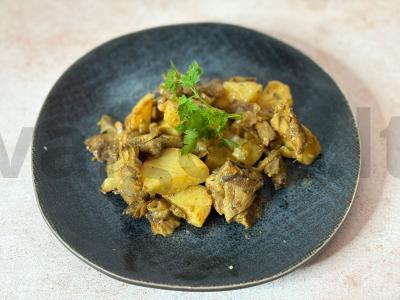 Grybai su bulvėmis grietinėlėje pagrindine nuotrauka