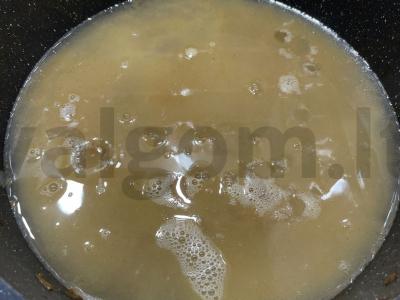 Jautienos plovas su „Basmati“ ryžiais Žingsnis 5