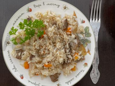 Jautienos plovas su „Basmati“ ryžiais pagrindine nuotrauka