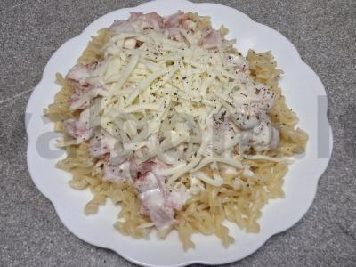 Makaronai su karbonaro padažu pagrindine nuotrauka