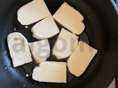 Daržovių salotas su keptu Adygei sūriu Žingsnis 2