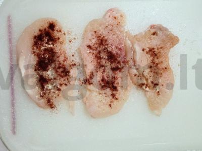 Vištienos krūtinėlė po sūrio apvalkalu su bulvėmis Žingsnis 1