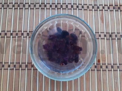 Pšenių košė su razinomis pusryčiams Žingsnis 2