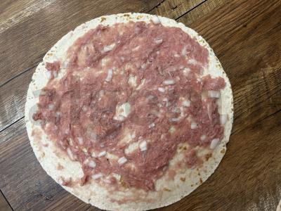 Tortilija su faršo, pomidorų ir sūrio įdaru Žingsnis 2