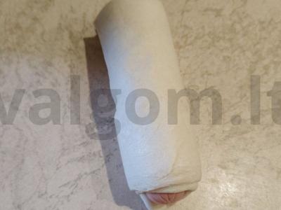 Dešrelės sluoksniuotame tešloje Žingsnis 3