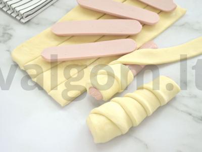 Pieninės dešrelės sluoksniuotame tešloje Žingsnis 3