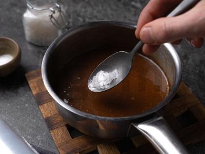 Moliūgų keksiukas su karamele Žingsnis 10