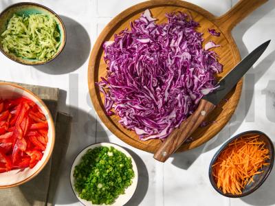 Pavasario ritinėlių salotos Žingsnis 2