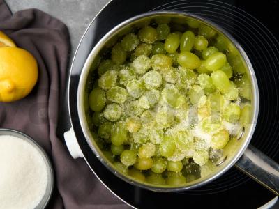 Vynuogių keksiukai Žingsnis 1