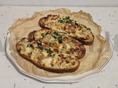 Karšti sumuštiniai su pievagrybiais per 20 minučių pagrindine nuotrauka