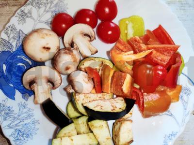 Kepti daržovės su grybais, grietine ir majonezu Žingsnis 1